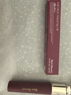 Rare Beauty Soft Pinch Tinted Lip Oil -